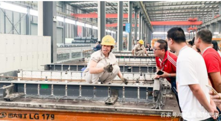 裝配式建筑人才缺口百萬 產(chǎn)學(xué)研結(jié)合共育專業(yè)人才