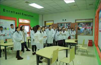 【熱點】上海工業(yè)旅游考察團赴成都參觀學(xué)習(xí)