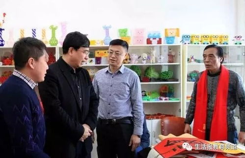 精準扶貧暖民心 喜氣迎新福滿門 哈爾濱工業(yè)美術設計學校參加精準扶貧經(jīng)驗交流會暨送福下鄉(xiāng)文化活動