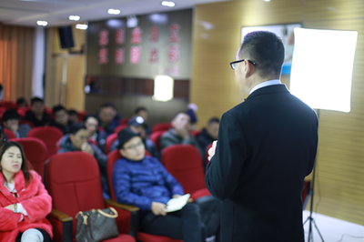 “江小白”策劃人威海講述:與品牌“談戀愛(ài)”