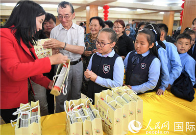 “納荷芽”中蒙出版交流工程圖書展暨贈(zèng)送儀式舉行