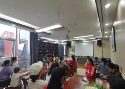 橫縣:著力抓好“兩中心”深度融合 推動(dòng)新時(shí)代文明實(shí)踐走深走實(shí)